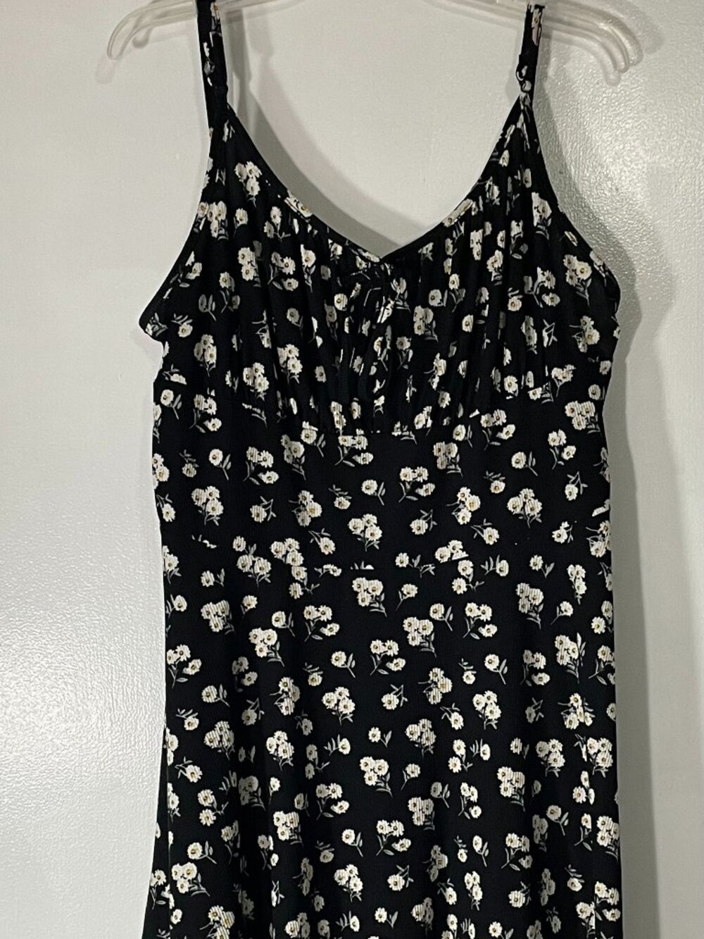 Women’s Black Floral Spaghetti Strap Summer Dress Size Large Mid‑Thigh Length